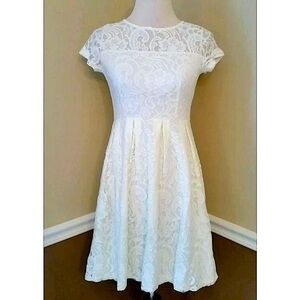 Cream Ivory Lace Pleated Short Sleeve Modcloth Dress Yellow Star Sizes S M